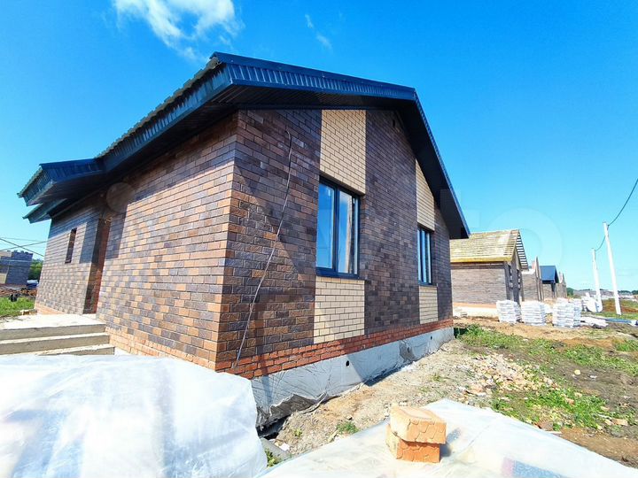 Коттедж 75 м² на участке 6 сот.