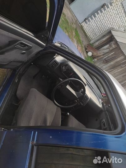 ВАЗ 2112 1.5 МТ, 2003, 227 352 км