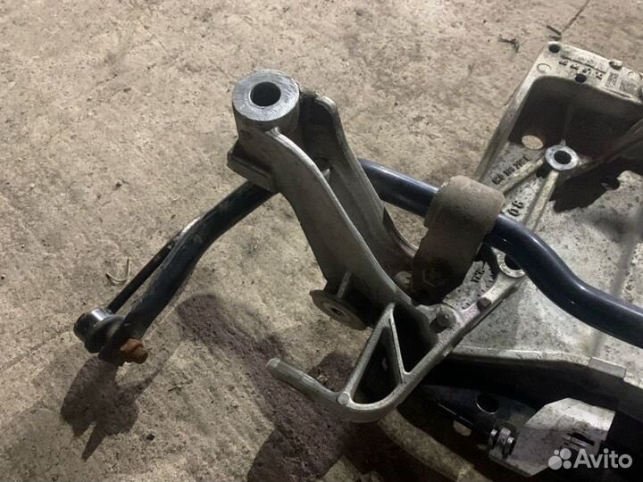 Подрамник передний Volkswagen Golf хетчбек BSE