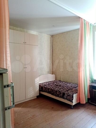 Комната 17,6 м² в 3-к., 1/2 эт.