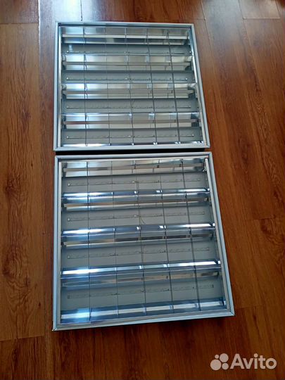 Светильник потолочный встраиваемый