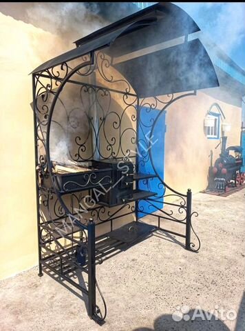 Мангал с крышей