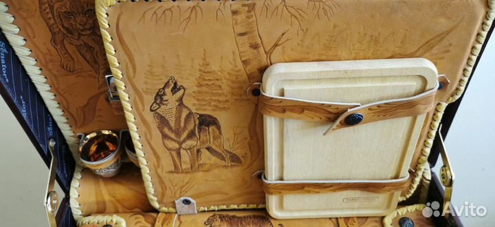 Набор для пикника в чемодане