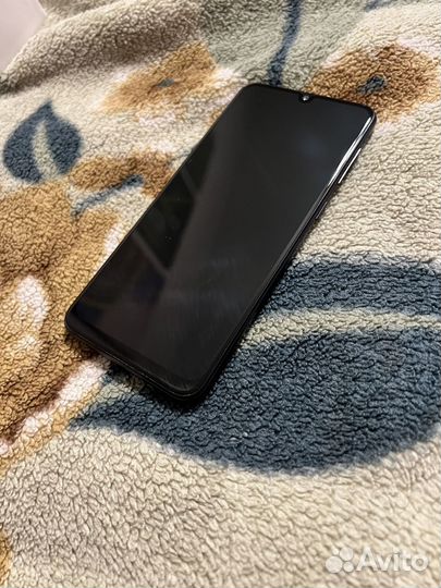 Samsung Galaxy A50, 4/64 ГБ