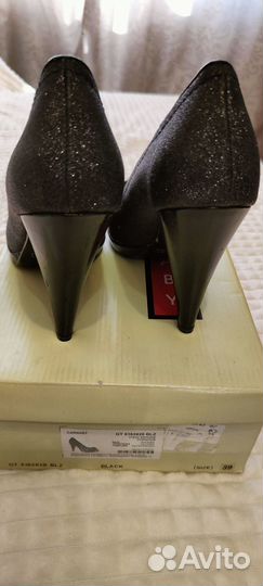 Обувь Carnaby 39