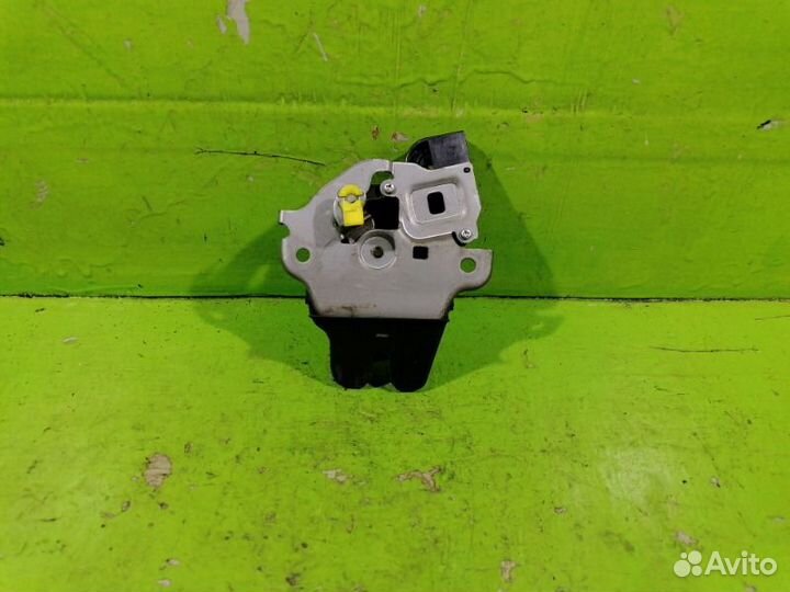 Замок крышки багажника Mitsubishi Lancer 10 1.5