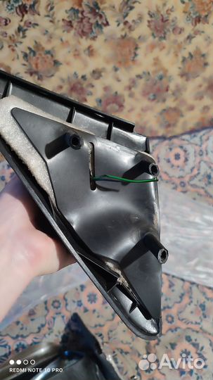 Автомобильное зеркало заднего вида