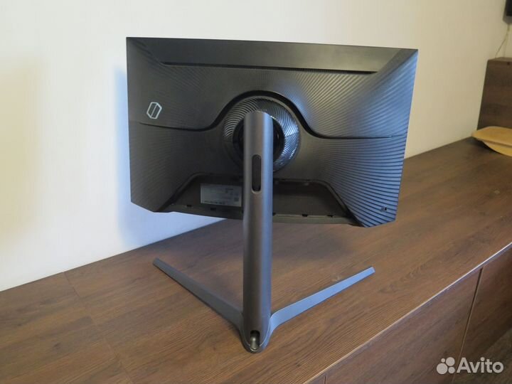 Монитор Samsung Odyssey G7 27 дюймов