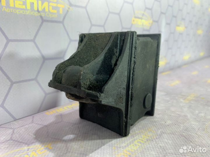 Подушка двигателя Mercedes Sprinter 902.662