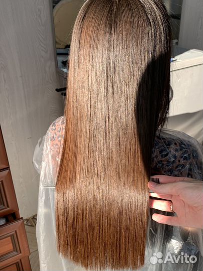 Кератиновое выпрямление волос