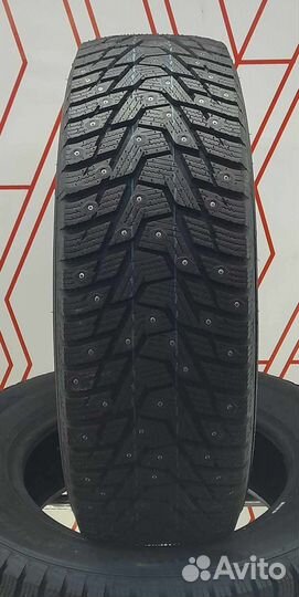 Hankook Winter I'Pike RS2 W429 215/65 R16 102T