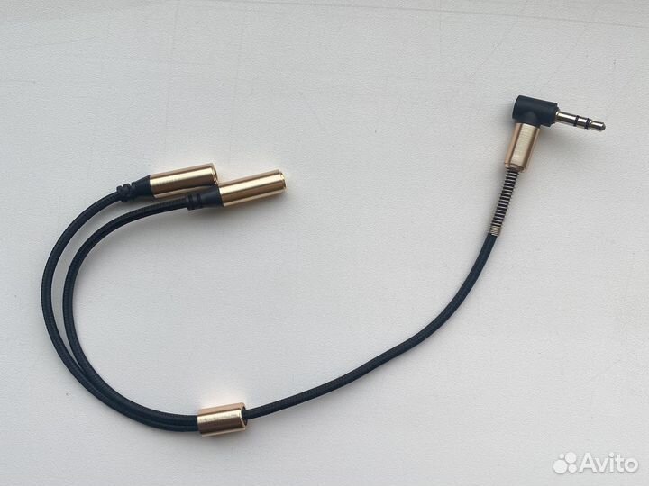 Разветвлитель для наушников 3.5 мм новый