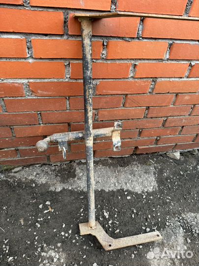 Фаркоп на логан