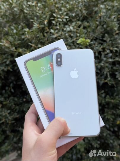 iPhone X, 64 ГБ