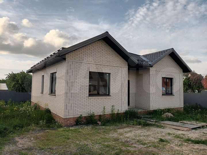 Дом 100 м² на участке 5 сот.