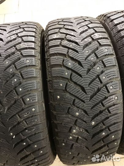 Toyo Observe Ice-Freezer 215/60 R16 95T