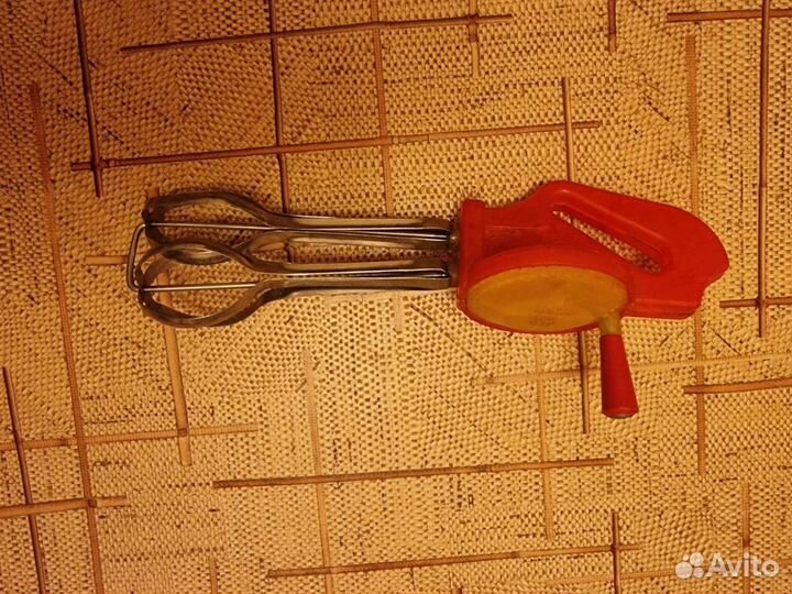 Миксер ручной механический