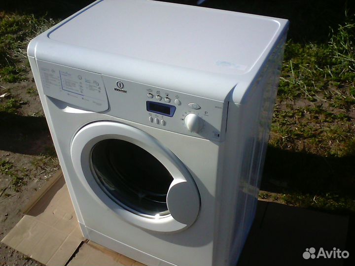 Стиральная машина узкая Indesit