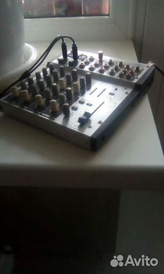 Микшерный пульт