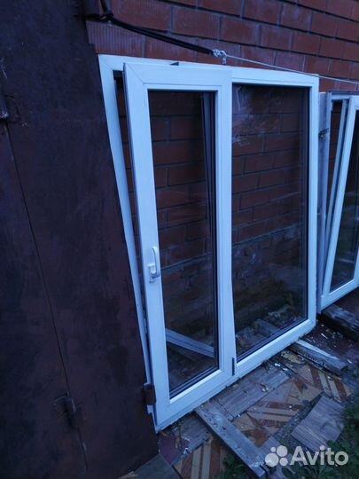 Двери пластиковые.Окна 1.2.и3.створчатые
