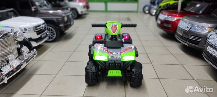 Квадроцикл с пультом управления