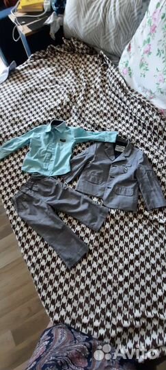 Костюм тройка,размер 98