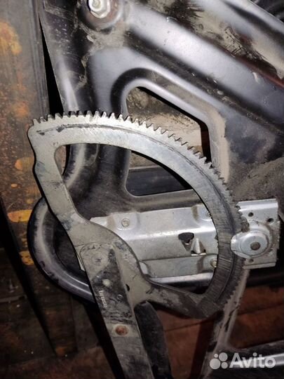 Стеклоподъемник передний лев мех Спринтер 901-905