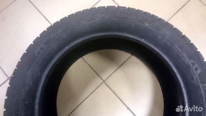 Gislaved Soft Frost 200 205/50 R17 93T