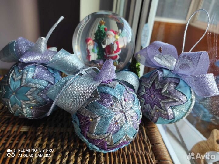 Шары на елку, Новогодние украшения