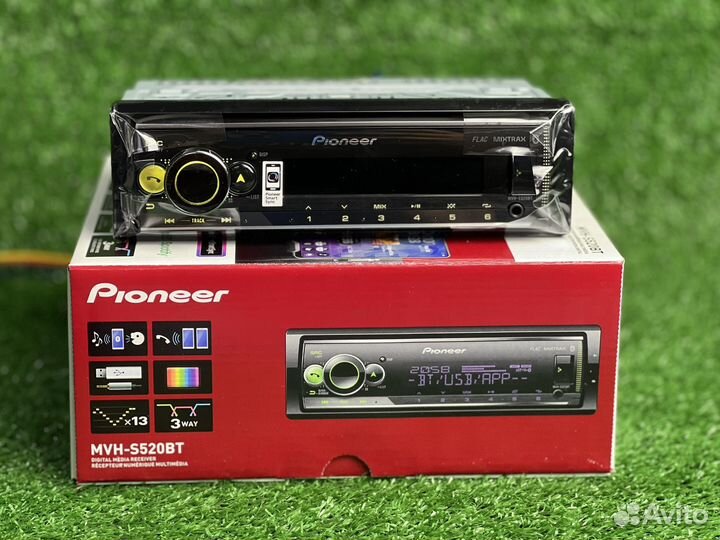 Автомагнитола Pioneer MVH-S520BT