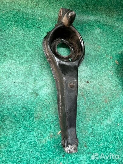 Рычаг подвески задний Mazda 3 BK 1.6 Z6 2005