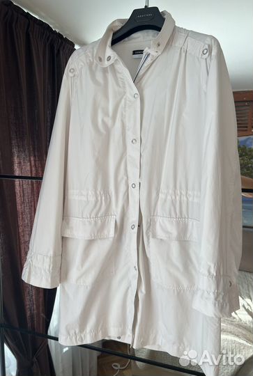 Ветровка Caractere