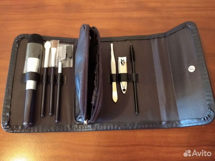 Маникюрно-косметический набор