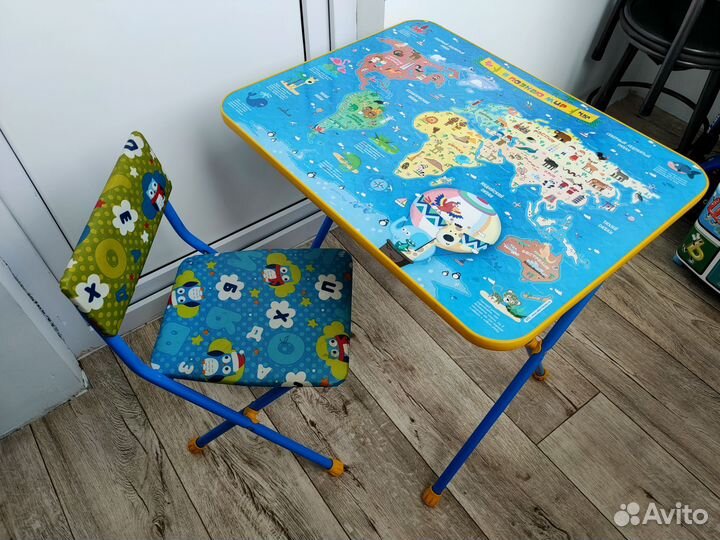 Детский стол и стул