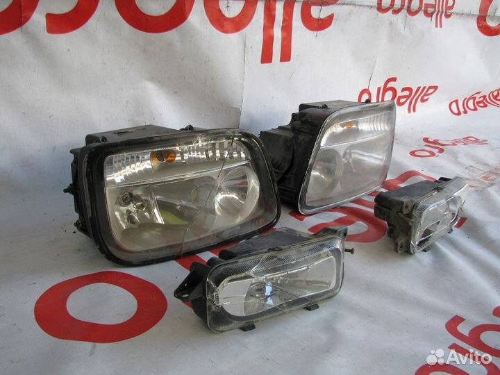 Mercedes Actros фара передняя левая правая 2002+