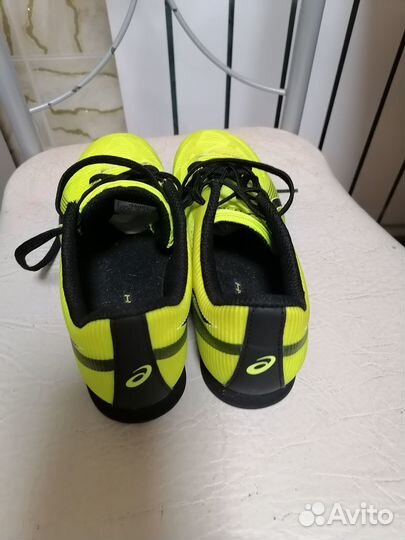 Шиповки для бега asics