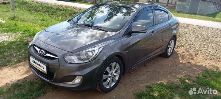 Hyundai Solaris 1.6 AT, 2012, 218 000 км