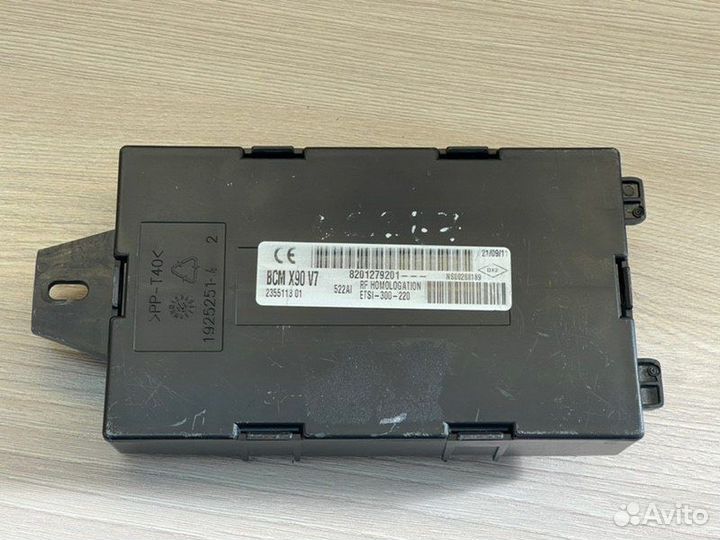 Блок комфорта Renault Sandero