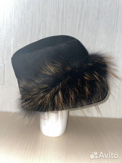 Шляпа берет замша
