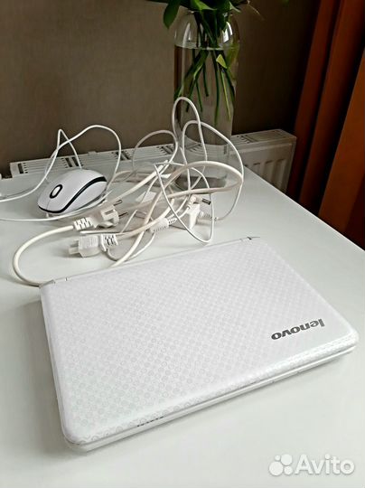 Ноутбук lenovo