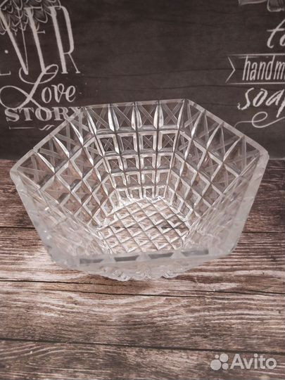 Хрустальная ваза