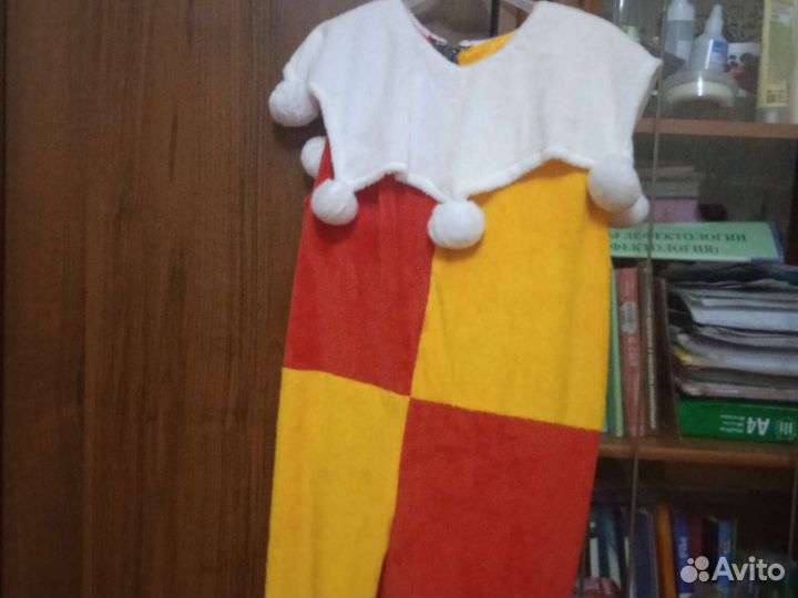 Продаётся костюм шута (скомороха)