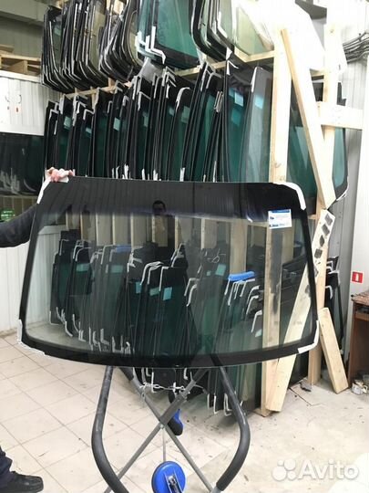 Лобовое стекло Шевроле Лачетти