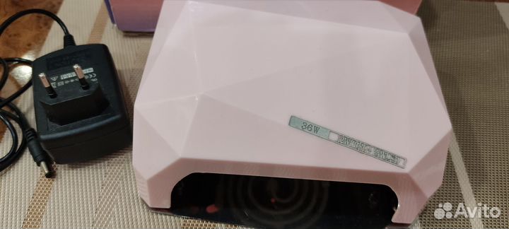 Лампа для ногтей