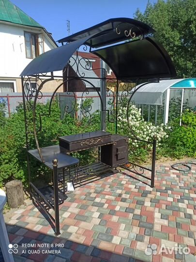 Кованый мангал с печкой и дымоходом