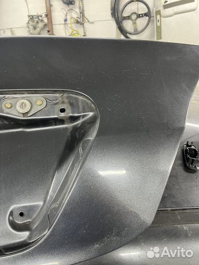 Крышка багажника lancer 9