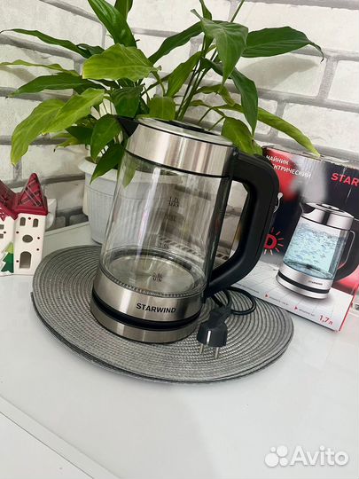 Электрочайник Starwind skg3081
