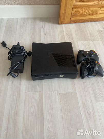 Xbox 360Slim