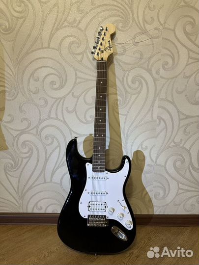Электрогитара Fender Squier Stratocaster HSS