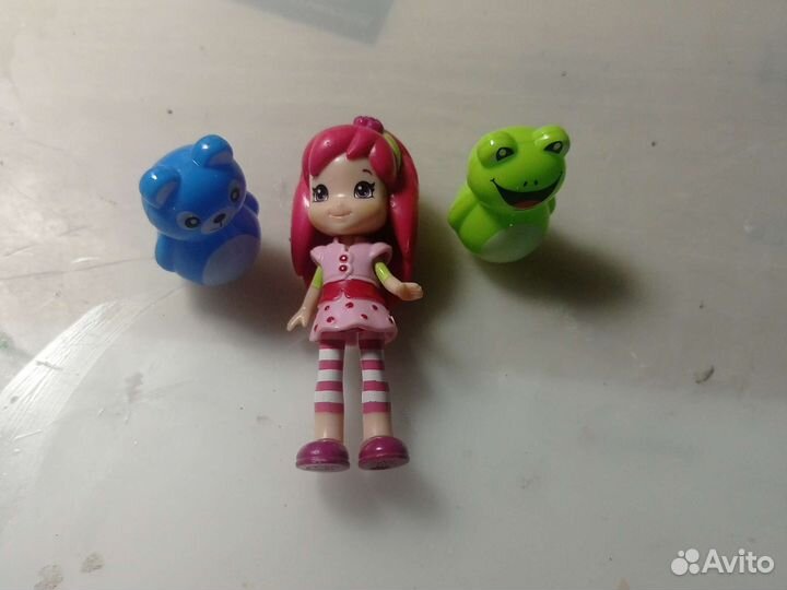 Маленькая куколка и две неволяшки